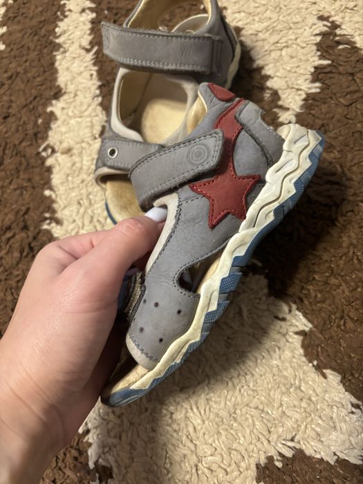 Шкіряні босоножки