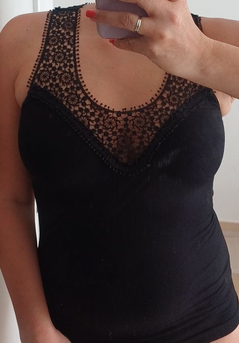 Top preto rendado - M