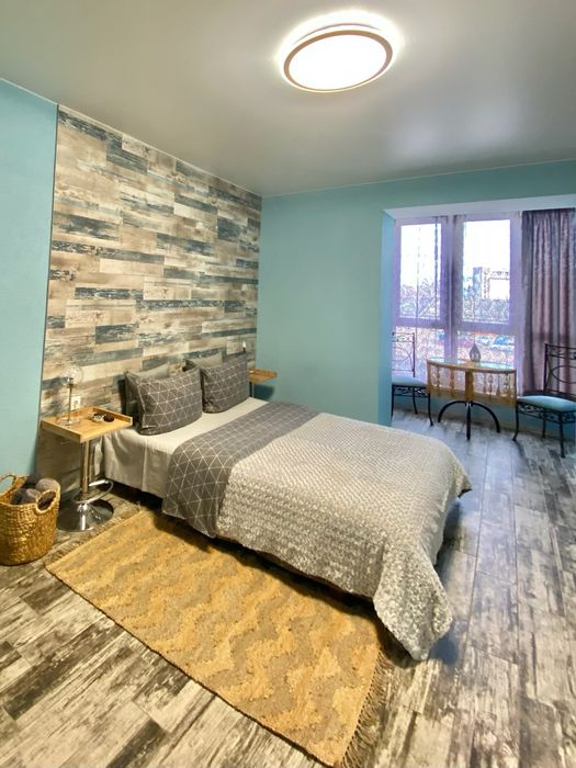 Світло є. Подобово квартира у новому домі з панорамою. Круг, вокзал.