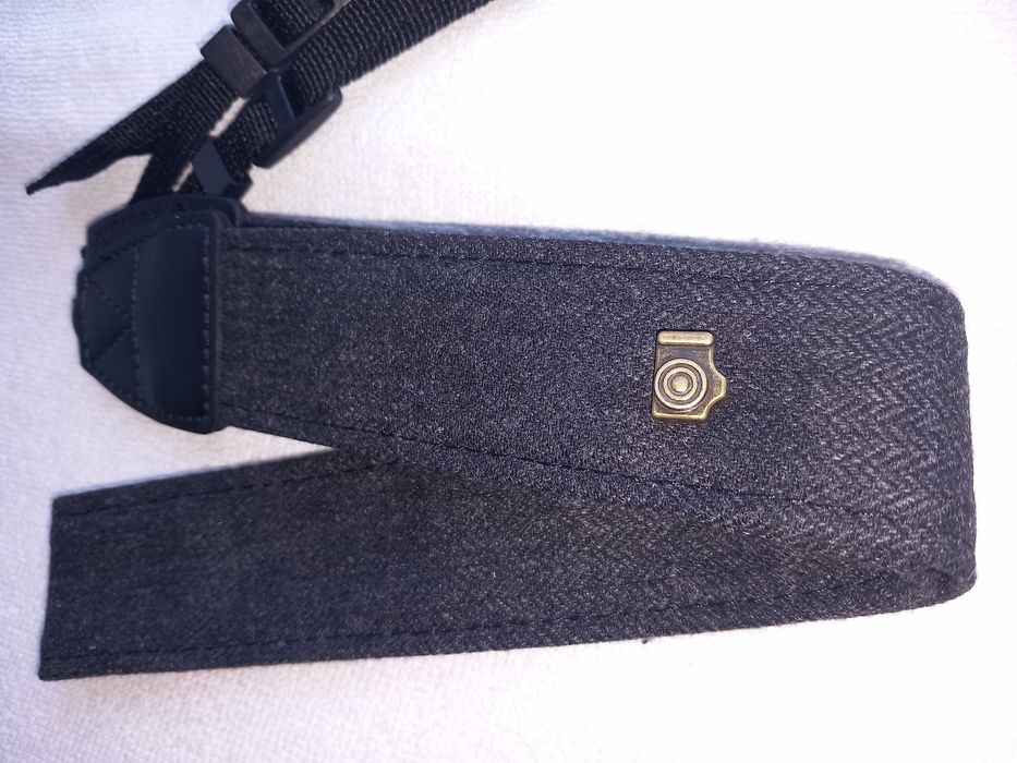 Fita - Alça - Correia para câmara Nova