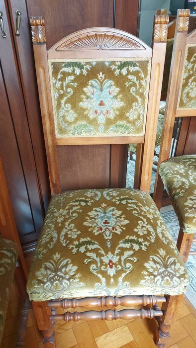 Продається 6 італійських стільців