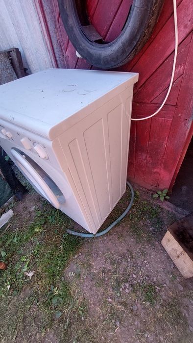 Пральна машина INDESIT