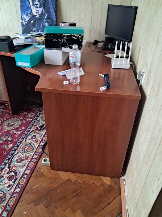 стол угловой бесплатно