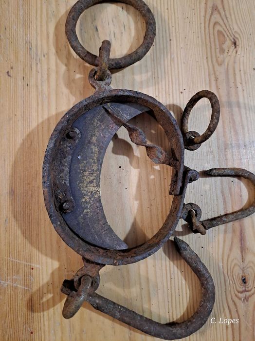 Balança muito antiga