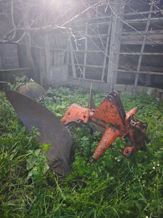 Tractor Agrícola AGRIFULL 45 + Atrelado + Alfaias agrículas