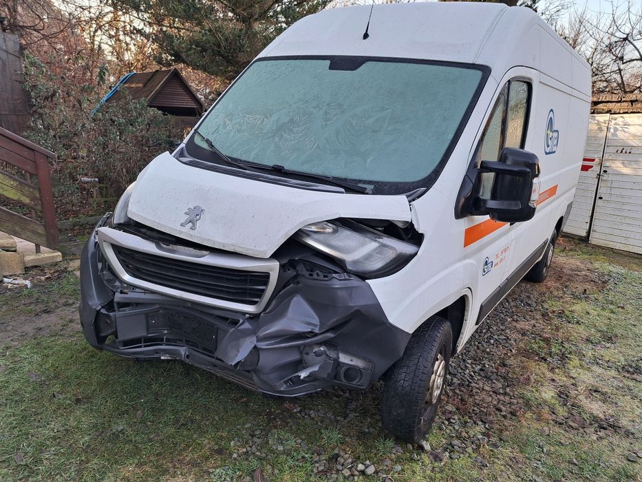Peugeot Boxer 2.0 hdi uszkodzony