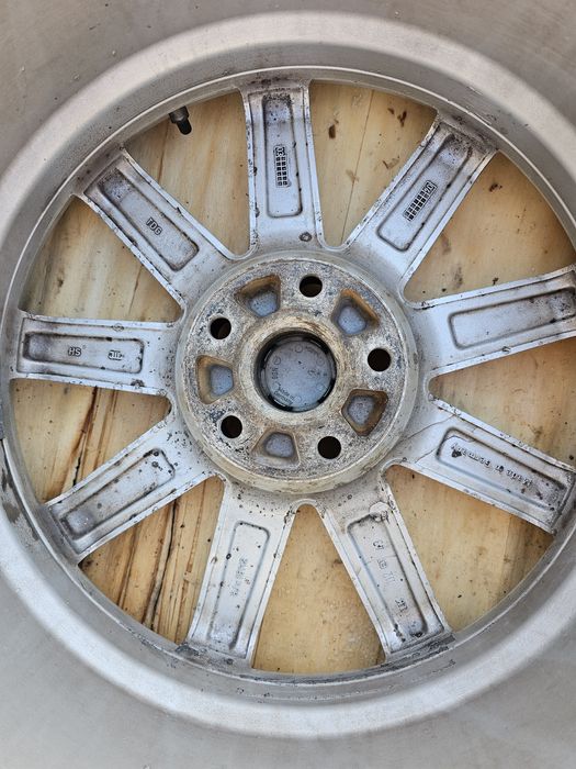 Alufelgi r18 5x112 z oponami i dystanse 15mm