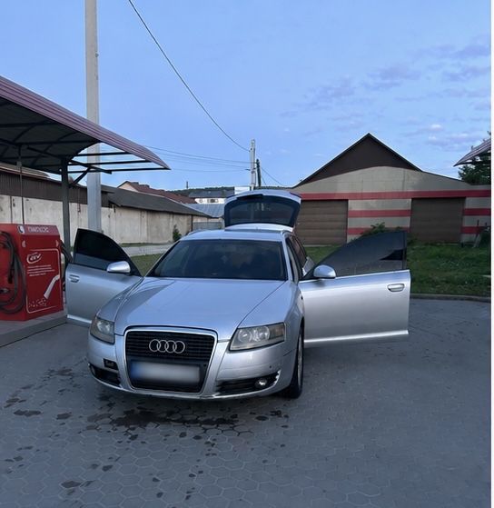Audi a6c6 3.0 tdi qwattro