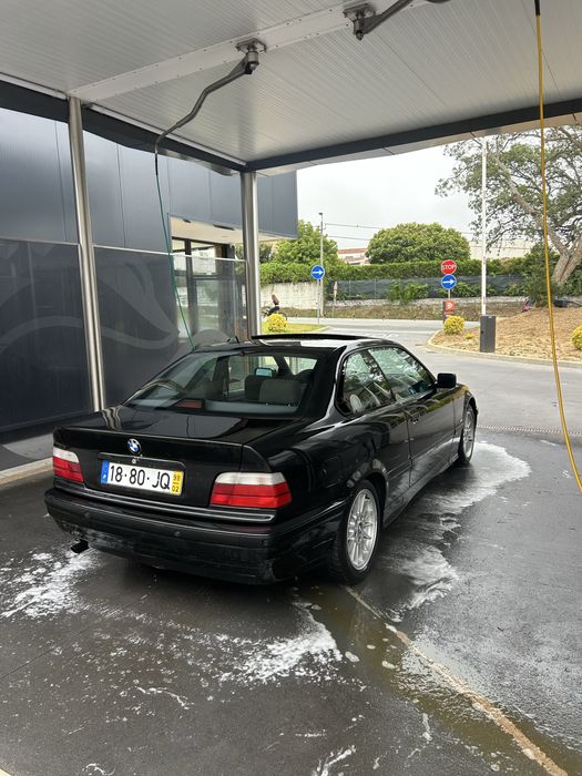 Bmw e36 coupé muito bem estimado