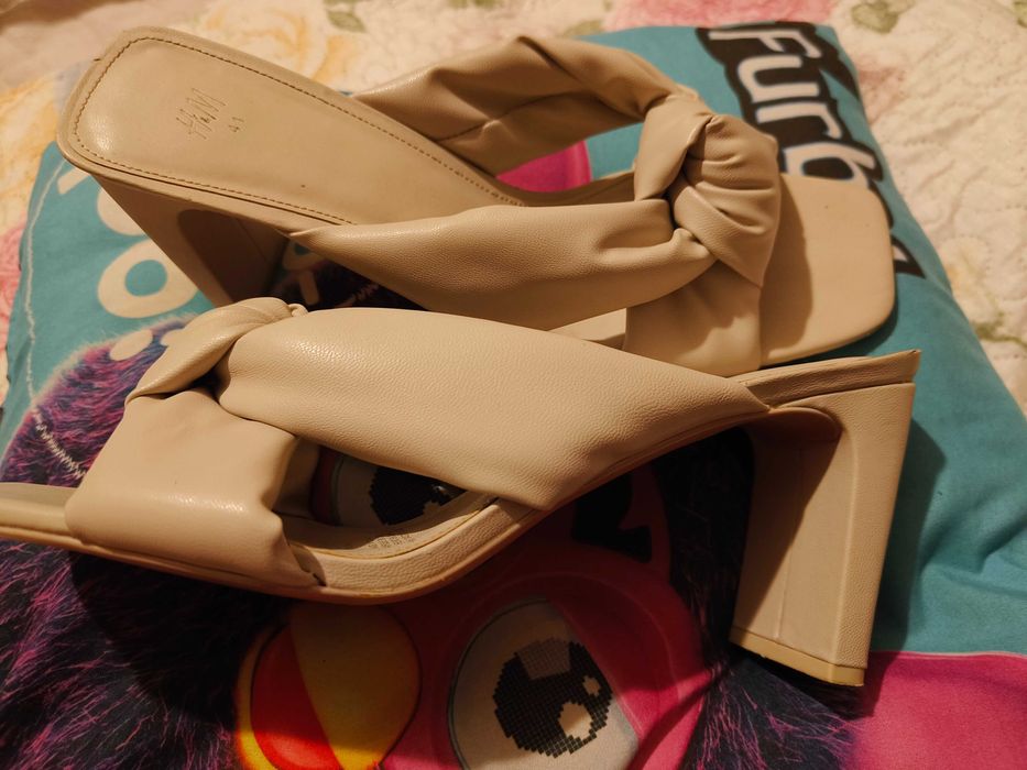 Женские шлепки H&M