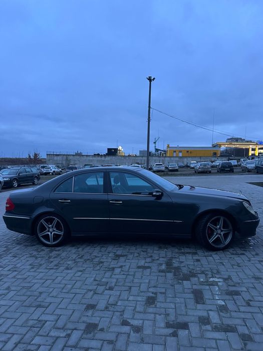 Mersedes E270 не розмитнений