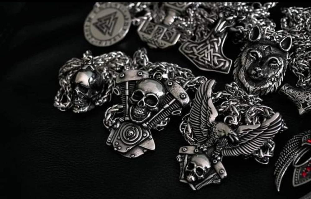Broszka czaszka skrzydła Moto Chopper Wiking Metal Rock Gotyk Harley