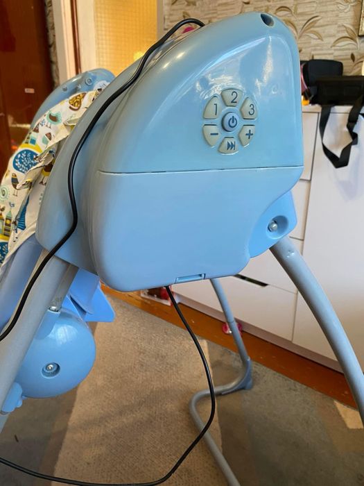 Стільчик для годування