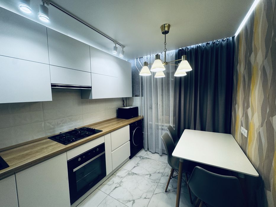 Подобово Квартира White Apartments Лозова