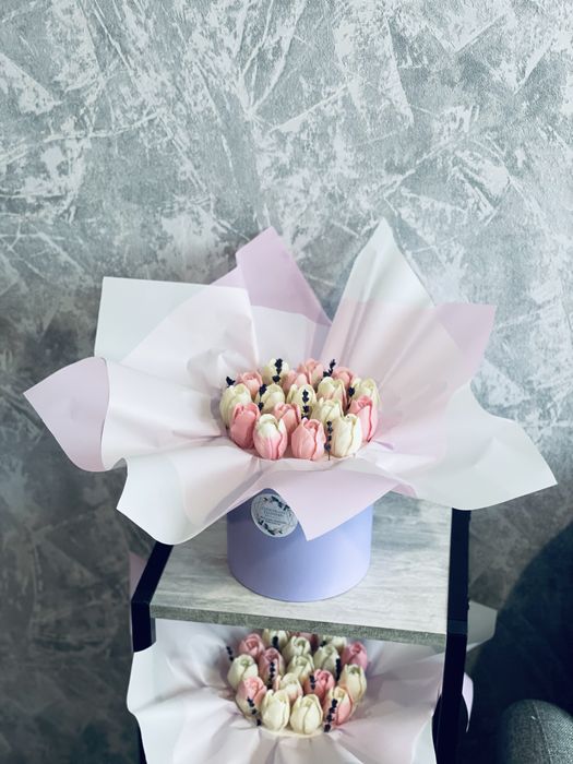 Шоколадні букети шоколадні тюльпани квіти з шоколаду шоколадные букеты