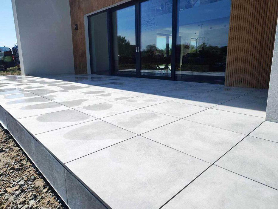 Płyty gresowe tarasowe Goliat 60x60x2cm white