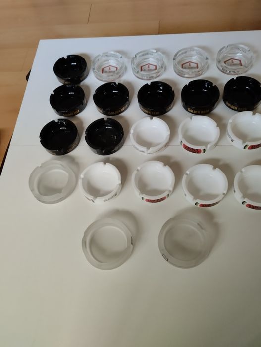 Vendo vários cinzeiros para colecionadores