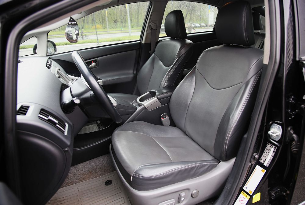 Продам Toyota Prius