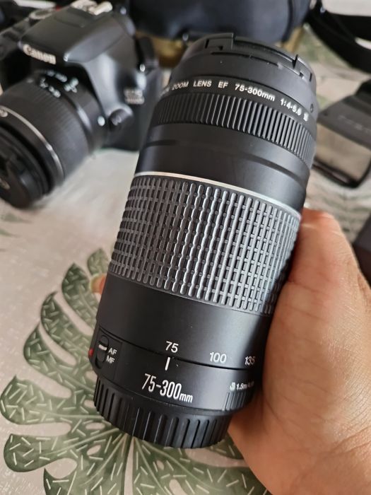 Canon EOS 1100D - kit completo