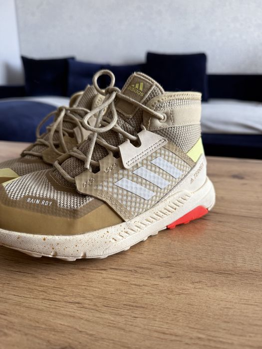 Buty zimowe Adidas Terrex  Trekkingi