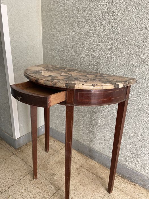Consola/ mesa de encostar com pedra marmore