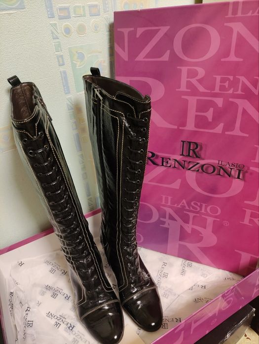 Две пары настоящих итальянских кожанных сапог. Бу.