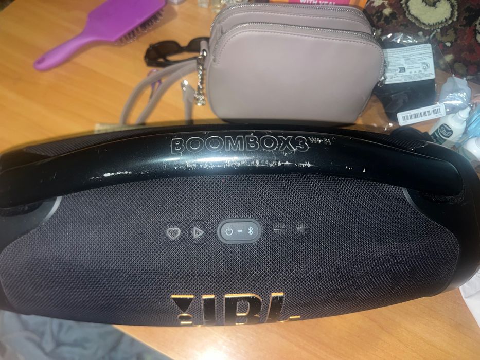 Продам музыкальную Boombox 3 Wi-Fi Оригинал