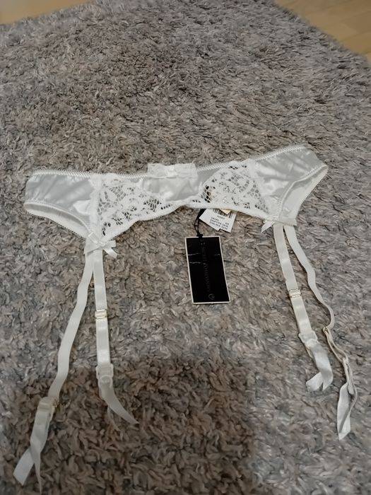 Piękny pas do pończoch Secret Possessions Nowy