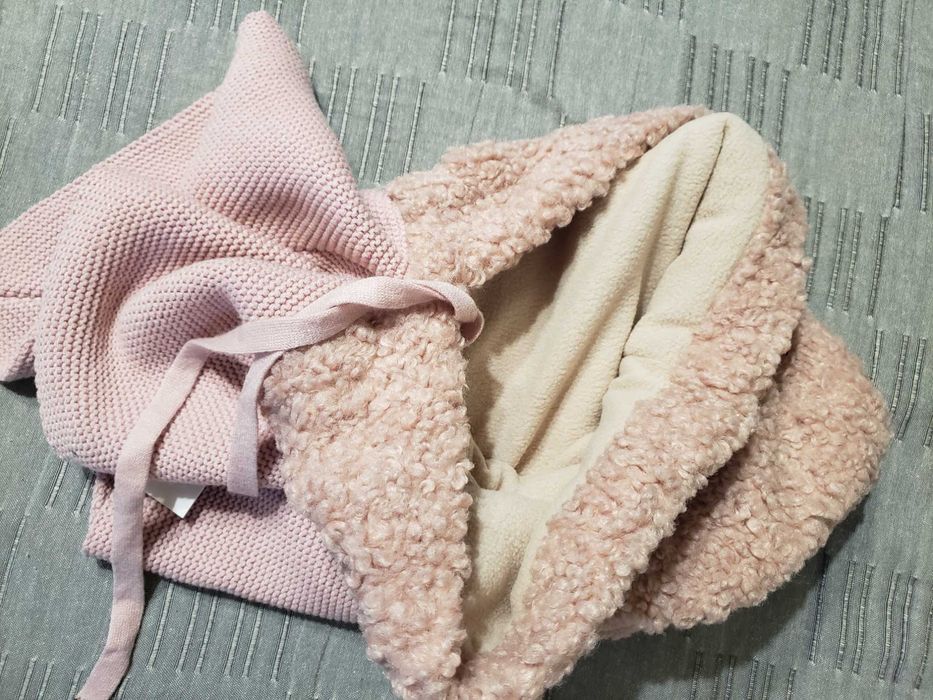 Капор жіночий трикотажний.