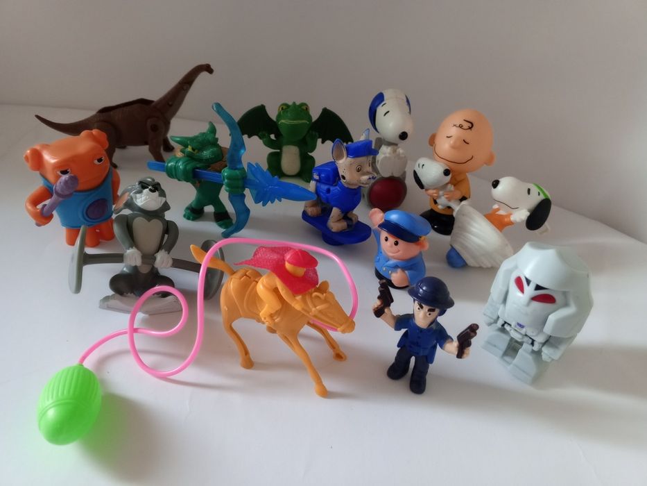 Лот іграшок хлопчику