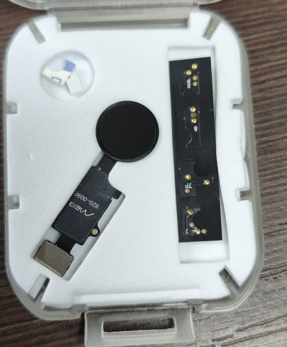 Кнопка универсальная Iphone 7,7plus,8,8plus  одним лотом в одни руки.