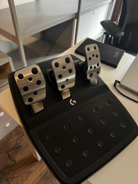 Logitech G932 Volante + Pedais para XBOX PC