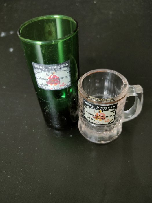 Conjunto de copos de shot.