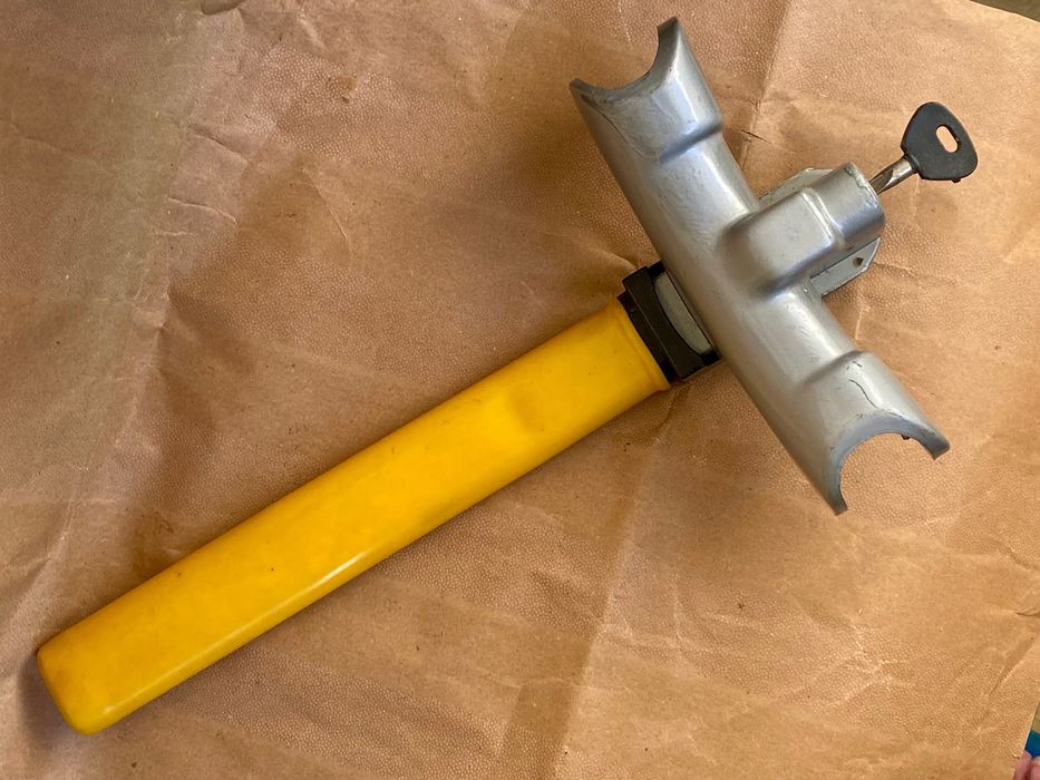 Cadeado tranca direção anti-roubo