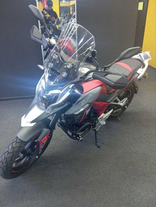 Мотоцикл SPARK SP300T-4