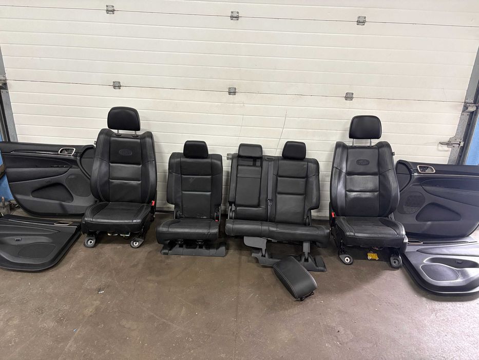 Fotele skóra jeep grand cherokee wk2 overland   ładne na sztuki /całość