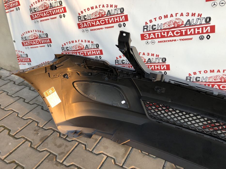 Бампер передній MB Vito 639 Viano 10-