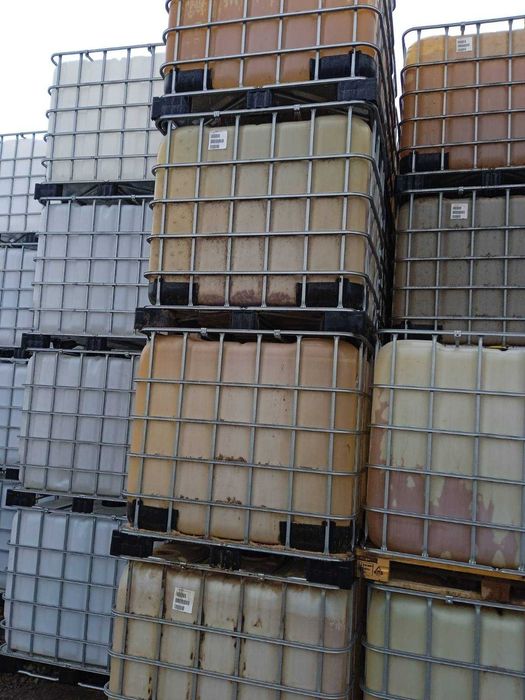 Єврокуби б\в на 1000л в каркасі, БРУДНІ (бак, ємність, куб)