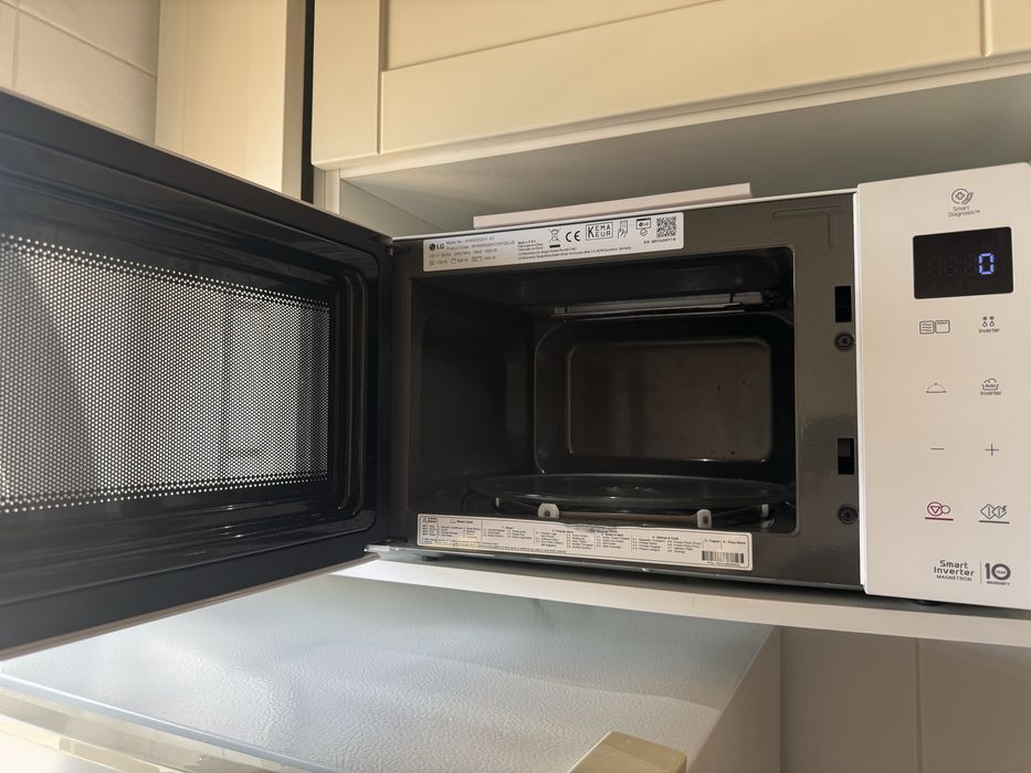 Microondas LG MH6535GDH