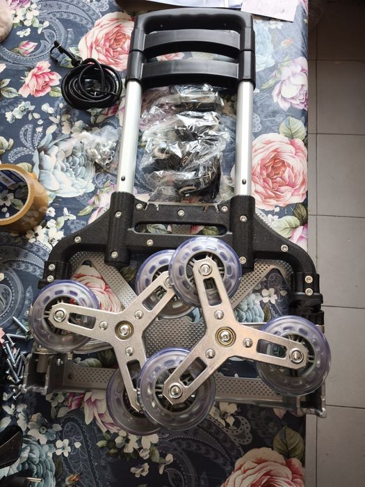 Plataforma elevatória dobrável, até 75 kg, em alumínio, para transporte de objetos