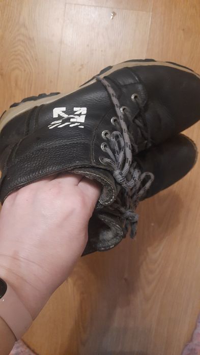 Зимові шкіряні чоботи на підлітка 39 р.