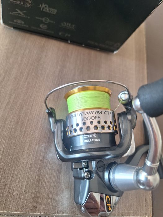 Shimano rarenium 1000 com duas bobines