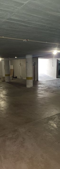 Alugo lugar de garagem