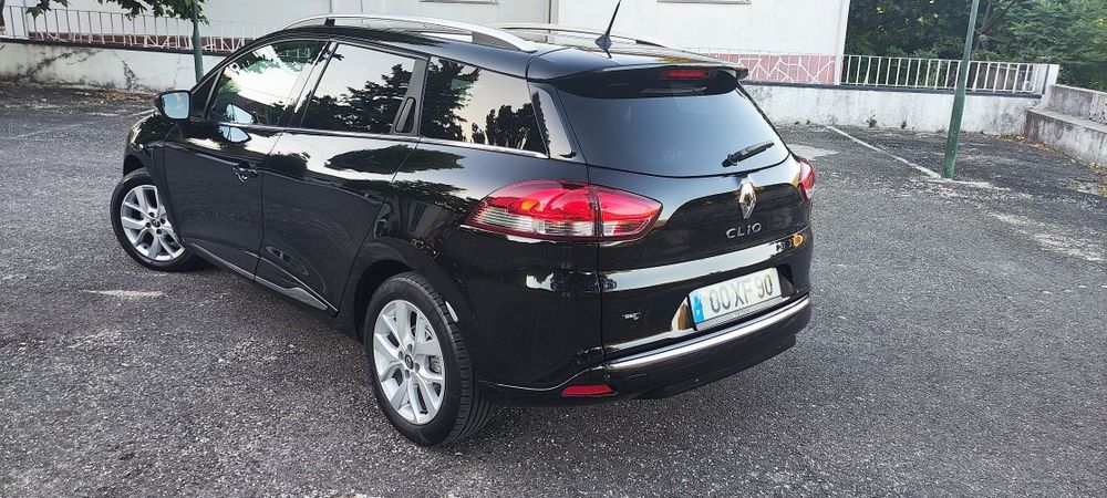 Renault Clio Sport Tourer Limited TCe 0.9