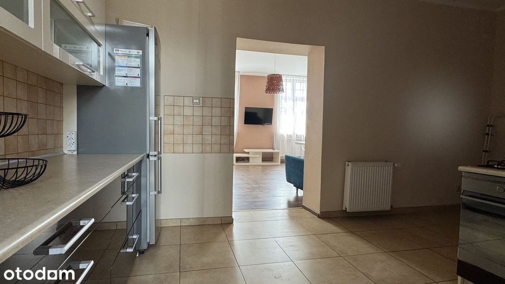 Przestronne mieszkanie w kamienicy z balkonem