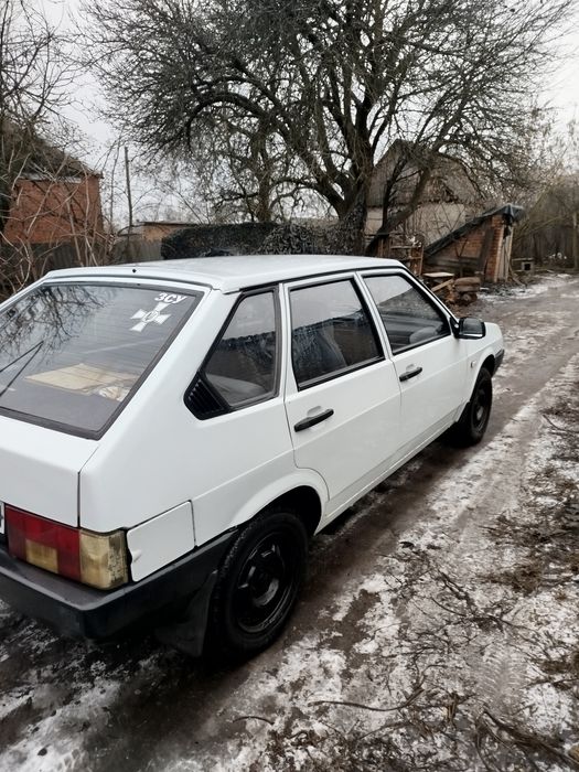 Продам ВАЗ 2109 все працює сів поїхав