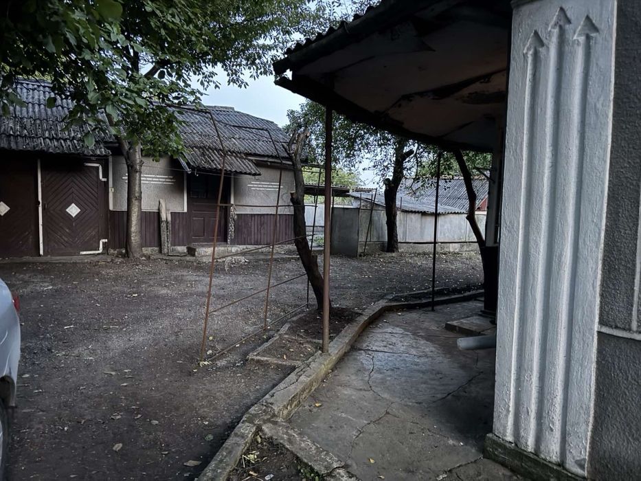 Продам будинок в Мельниці подільській з великою земельною ділянкою