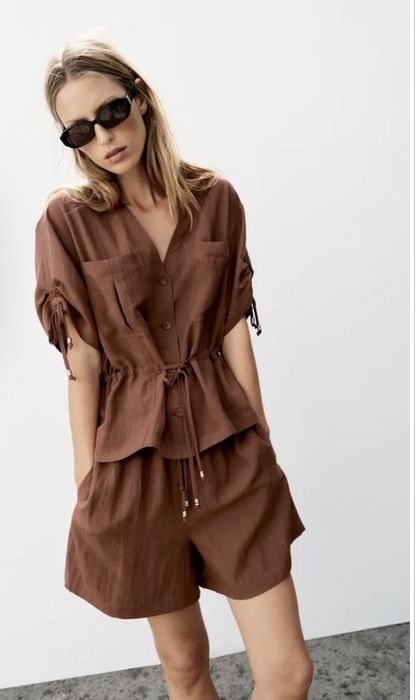 Продам стильный костюм Zara