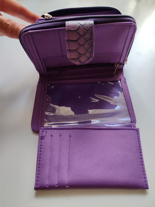 Продам кошелек кожаный