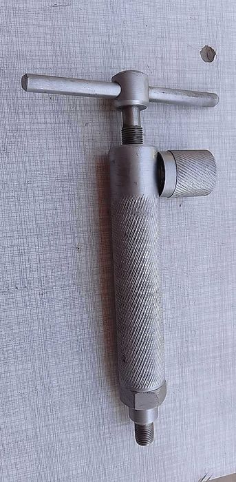 Приспособление для прочистки забитых автомобильных масленок